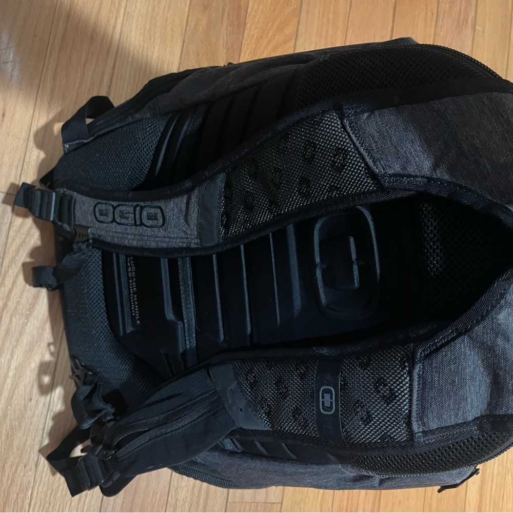 Ogio Renegade Rss Charcoal Men's Backpack View 2